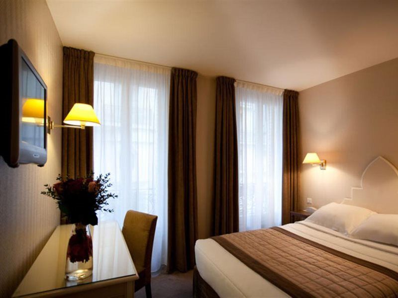 Hotel Magda Champs Elysées Parigi